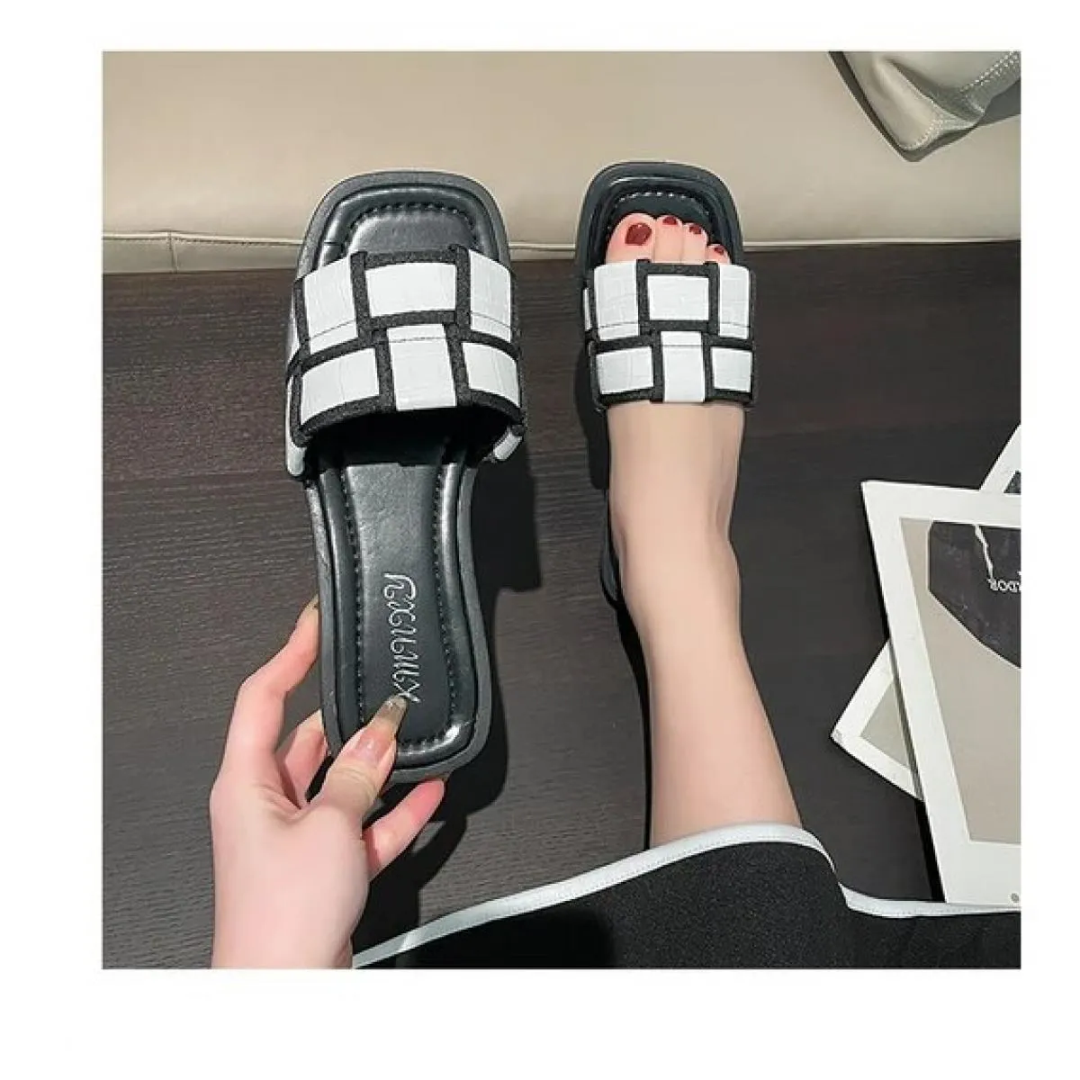 2022 Pantofole moda donna Pantofole estive da donna Ragazza bella Sandali casual da spiaggia all'aperto Scarpe basse da casa Fli